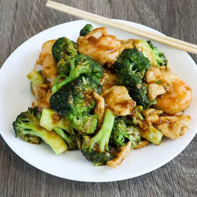 Chicken with Broccoli.